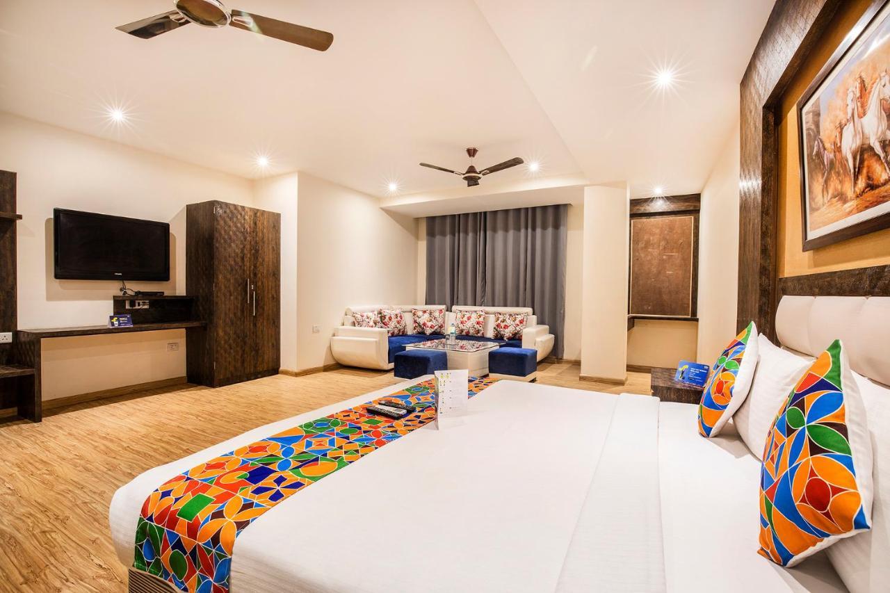 Fabhotel Shoba Estate Delhi Airport New Delhi Exterior foto