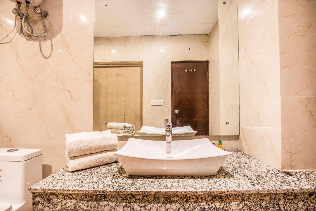 Fabhotel Shoba Estate Delhi Airport New Delhi Exterior foto